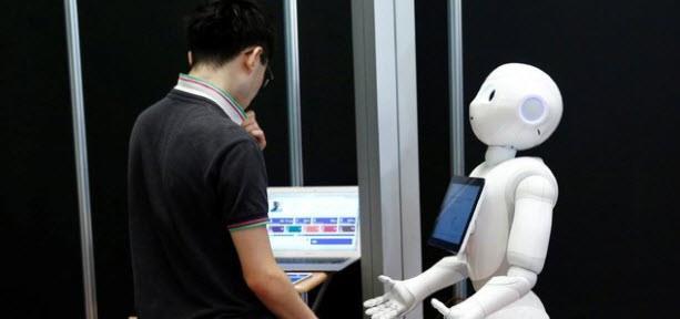 Cognizant'a gre gelecein i gc insanlarla robotlarn ne kadar iyi iblm yapabildiklerine bal olacak.