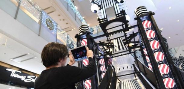 Yeni nesil elence deneyimleri yaratacak olan bu insanlar, mterilerin artrlm gereklik ortamlarnda deneyimleyecekleri servenin yazm, tasarlanmas ve inas zerinde uzmanlaacak.