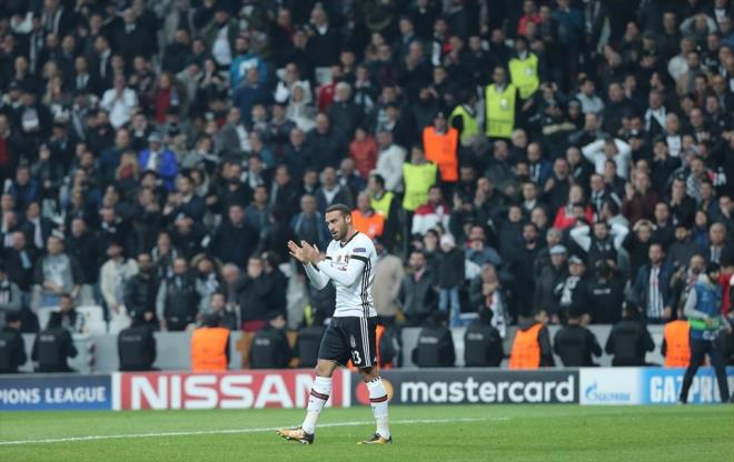 Gruplarda son 2 hafta karlamalar 21-22 Kasm ve 5-6 Aralk tarihlerinde oynanacak.