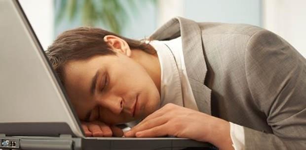 kolik olmak: alma saatleri dnda i ile ilgili dnmek de yorgunluun ana nedenlerinden birisi olarak gsteriliyor.