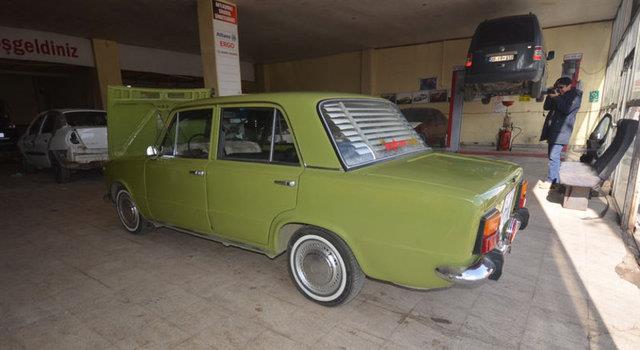 Paralarnn tamam orijinal otomobili almak iin her gn bir taliplinin ktn belirten Aykan, "ocukluktan itibaren otomobil tutkum var. zellikle Murat 124 marka otomobiller, daha ok ilgimi ekiyor. Bu tutkumu 3 yl nce bu arac alarak gerekletirdim. Boyayp, bakmlarn yaptrdm. imdi satmam iin 45 bin liraya kadar fiyat veriyorlar; ama ben satmyorum, satmam" dedi