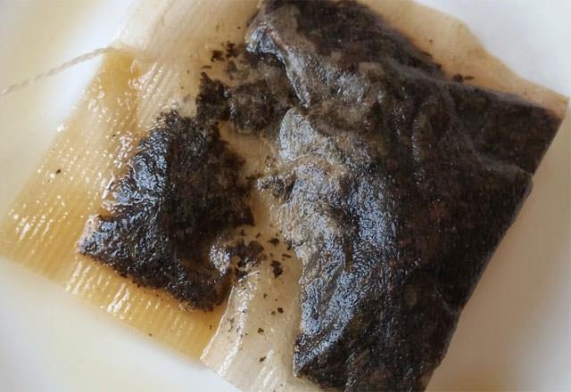 ay, derinizdeki yaralarn temizlenmesi ve antibiyotik etki gstermesi iin pamukla tatbik ederek kullanabilirsiniz.