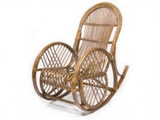 Sallanan sandalyede hi durmadan sallanma rekoru 440 saattir..