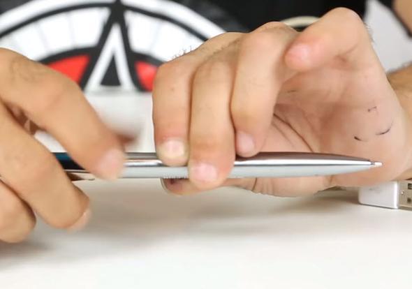 ncelikle bir tkenmez kalem bulun; illa ki etrafnzda bir tane vardr, ama gzden kardnz bir kalem olmal; nk ilem sonunda kaleminiz artk bir ie yaramayacak!