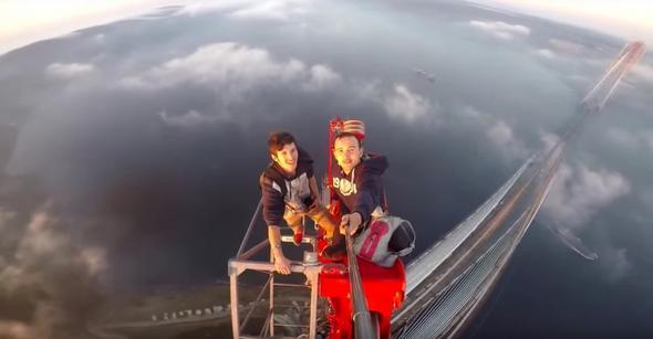 kili daha nce de Yavuz Sultan Selim Kprs'nn yapm aamasnda vincin stnde poz vermiti.  <p>iha