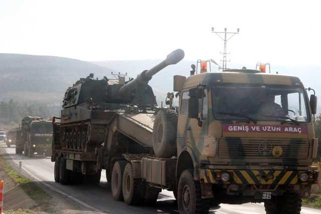 Frtna obsler ve askeri malzemeler, terr rgt PKK'nn Suriye&#8217;deki uzants PYD/YPG kontrolndeki blgelerin Trkiye tarafndaki hudut karakollarna sevk edildi.