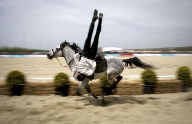 Dnya Etnospor Konfederasyonu tarafndan organize edilen ve Anadolu Ajansnn (AA) global iletiim orta olduu 2. Etnospor Kltr Festivali'nde atl akrobasi gsterileri beeni toplad. Onur oban