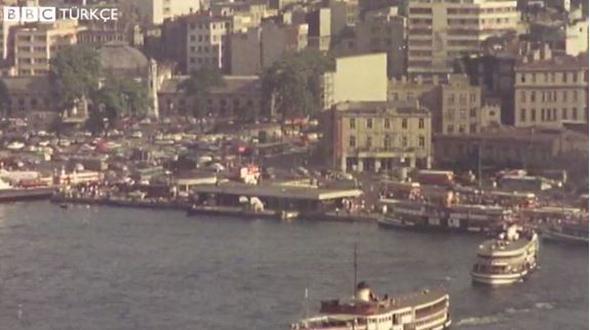 Belgeselde stanbul tantlrken Galata Kprs'nn tarihesi, 15 Temmuz ehitler Kprs'nn zellikleri ve ezan sesinin anlam anlatlyor.