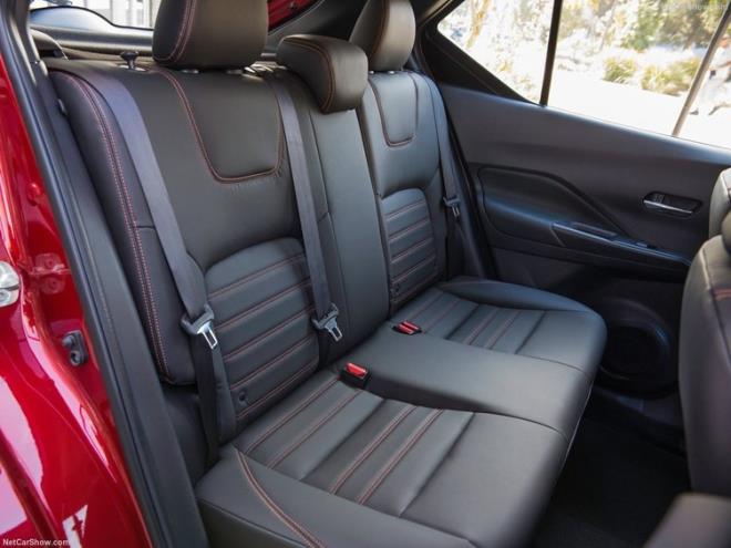 Mteriler Kicks iin yedi farkl gvde rengi seeneine sahip olacak.