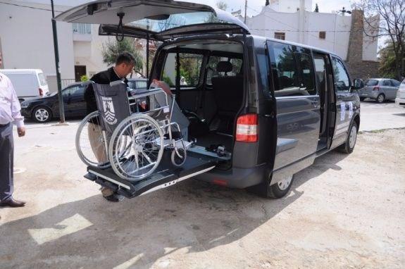 Engelliler iin zel Tketim Vergisi (TV) muafiyeti, hesaplanmas gereken TV ile dier her trl vergiler dahil bedeli 200 bin liray  amayan aralar iin uygulanacak ve motor silindir hacmine baklmakszn bu aralar istisna kapsamna alnacak. <br>    - Baz kamu lojmanlar sata kacak.    <br>- Hazineye ait olup belediye mcavir alan snrlar iinde tarmsal amal kullanlan araziler kullanclarna dorudan satlabilecek.