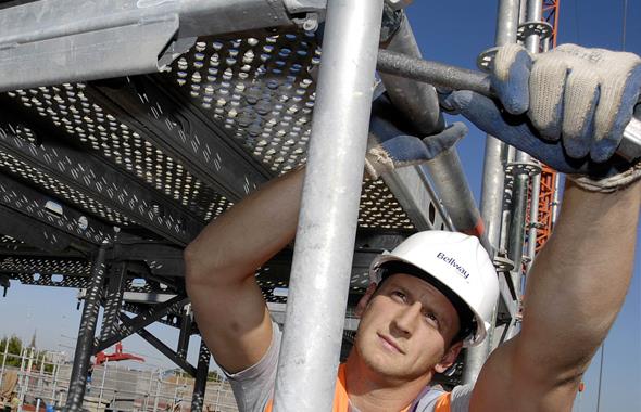 7- TAERON KADRO E GRME TARH ARTI 1 KASIM 2015 : <br>Kadroda artlardan biri de tarihle ilgili. Taeron iilerin kadroya girebilmesi iin 1 Kasm 2015'ten nce ie girmi ve halen alyor olmas gerekecek. 1 Kasm 2015'ten sonra ie giren taeron iiler kadrodan yararlanamayacak.