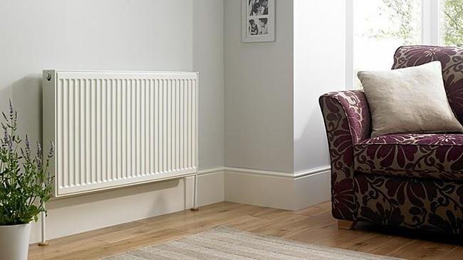 Is kayplarnn en fazla olduu noktalar radyatr arkalar. Yap marketlerden kolaylkla temin edinilecek bu s yaltm levhalarn radyatr arkalarna yerletirerek nemli miktarda s kaybn kaybn nlemi ve doalgazda tasarruf salam olursunuz.