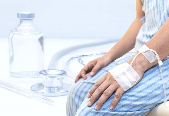 ok sinsi bir hastalk olan karacier kanseri son evrelerine kadar belirtiler vermeden ortaya kmaktadr. Bu nedenden dolay karacier kanserinin erkenden vermi olduu belirtilere dikkat etmek gerekir.