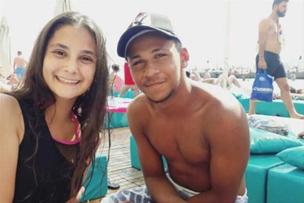 Daha sonra da Denizden Gelen adl bir sinema filminde rol ald. 14 yanda olan Jordan Boyner, okuduu lisenin futbol takmnda, yeil sahalarda kariyerini ilerletmek istiyor.