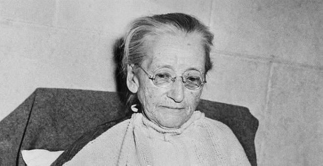 EMLY GREENE BALCH  <p>    I. Dnya Sava srasnda sava kart grleri yznden Wellesley Koleji'ndeki profesrlk grevinden atld. zellikle bar ve zgrlk iin mcadele veren kadnlar partisindeki faaliyetleriyle dikkat ekti ve 1946 ylnda Nobel Bar dlne layk grld.