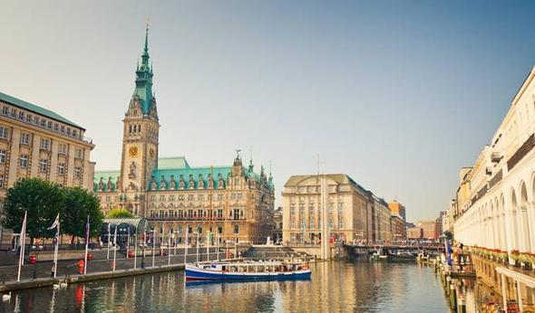 <p>21. Hamburg, Almanya -</p>  <p> </p>  <p>Gvenlik puan: 7.99</p>  <p> </p>  <p>22. Lizbon, Portekiz -</p>  <p> </p>  <p>Gvenlik puan: 8.08</p>  <p> </p>  <p>23. Varova, Polonya -</p>  <p> </p>  <p>Gvenlik puan: 8.08</p>  <p> </p>  <p>24. Stuttgart, Almanya -</p>  <p> </p>  <p>Gvenlik puan: 8.21</p>  <p> </p>