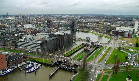 <p>44. Rotterdam, Hollanda -</p>  <p> </p>  <p>Gvenlik puan: 6.33</p>  <p> </p>  <p>45. Pekin, in -</p>  <p> </p>  <p>Gvenlik puan: 6.42</p>  <p> </p>  <p>46. Paris, Fransa -</p>  <p> </p>  <p>Gvenlik puan: 6.50</p>  <p> </p>  <p>47. Bkre, Romanya -</p>  <p> </p>  <p>Gvenlik puan: 6.50</p>  <p> </p>