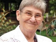 Onu hayvanlar retiyor, bitkiler retiyor. Bunlar omega 3 ve omega 6 dediimiz temel yalar, esansiyel yalar diyoruz. nk neden esansiyel diyoruz, bunlarn vcudumuza girmesi art. Doymu kat yalar, yani hayvansal yalar hayvanlarda da vardr, bitkilerde de vardr.