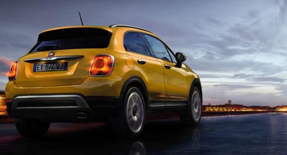 Yl sonuna zel olarak Fiat 500X&#8217;in 1.6 litre Multijet dizel motorlu ve otomatik vitese sahip versiyonlar, benzinli fiyatna sunuluyor. Fiat 500L&#8217;de ise 1.3 litre Multijet dizel motorlu ve otomatik vitesli model seenei dz vitesli fiyatna satn alnabiliyor.<p>      Yl sonu frsatlarna ek olarak, 500X ve 500L modellerinde de 60 bin lira tutar ve 48 aya kadar vade seenekleri bulunuyor.