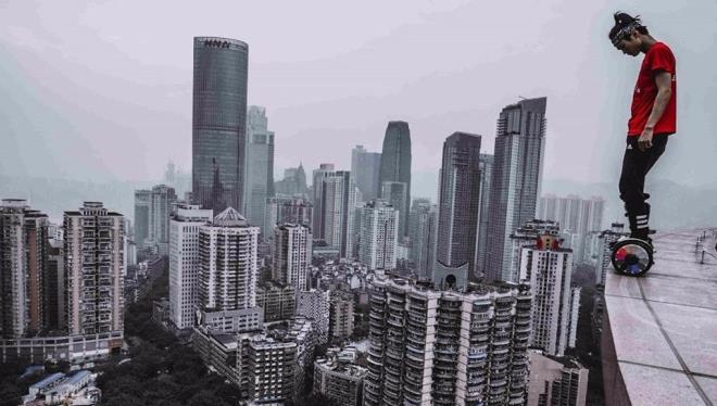 Milyonlarca takipisi bulunan sosyal medya fenomeni Wu Yongning 15 bin dolar karlnda yapt ov srasnda hayatn kaybetti.