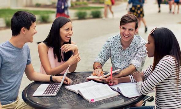 Times Higher Education 2018'in en iyi niversitelerini sralad. Bu ylki listeye ilk kez iki ngiliz niversitesi liderlik ederken, ilk 500 arasna Trkiye'den de 4 niversite girmeyi baard. te 2018 ylnn en iyi niversiteleri...Times Higher Education'n aratrmasna gre 2018'in en iyi niversiteleri sraland. Bu ylki listeye ilk kez iki ngiliz niversitesi liderlik ederken, ilk 500 arasna Trkiye'den de 4 niversite girmeyi baard. te retim, aratrma, bilgi transferi ve uluslararas bak, renciler, akademisyenler, niversite liderleri gibi kriterler gz nne alnarak hazrlanan 2018 ylnn en iyi niversiteleri...