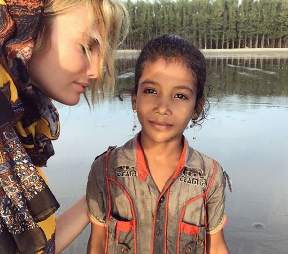 Gamze zelik, dernei araclyla son olarak getiimiz ay byk bir insanlk dramnn yaand Arakan'a da gitti.