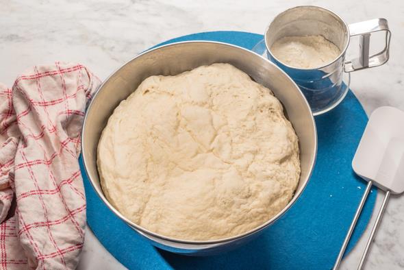 Mayal hamur ilerini yaparken, bir kak toz ekeri karma eklerseniz, hamurunuz ok daha fazla kabarr.