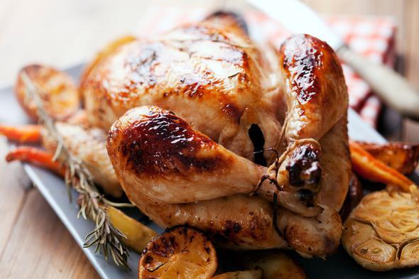 Frnda tavuk piirirken kafasn ne, ayaklarn arkada getirin. nk ayaklar daha zor pier ve frnn arka taraf daha scaktr.