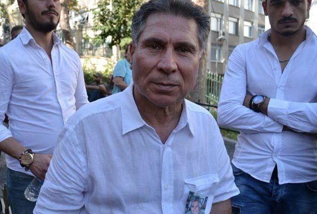 Ahmet Arman ile evlenmeden ksa bir sre nce Tark Aydn ile evli olan Kader Kaynak'n bu durumu da tartmalara neden olmutu. Arman yapt aklamada, "Biz tantmzda einden boanmak zereydi" demiti.