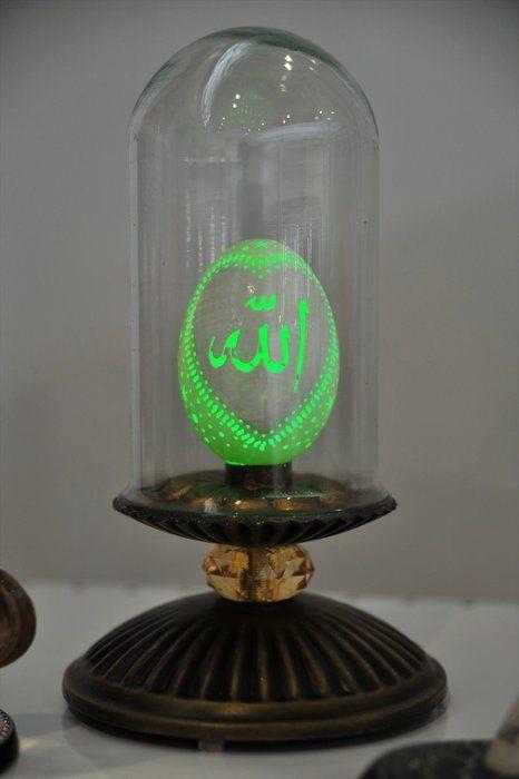 Yumurta kabuundan inanlmaz sanat