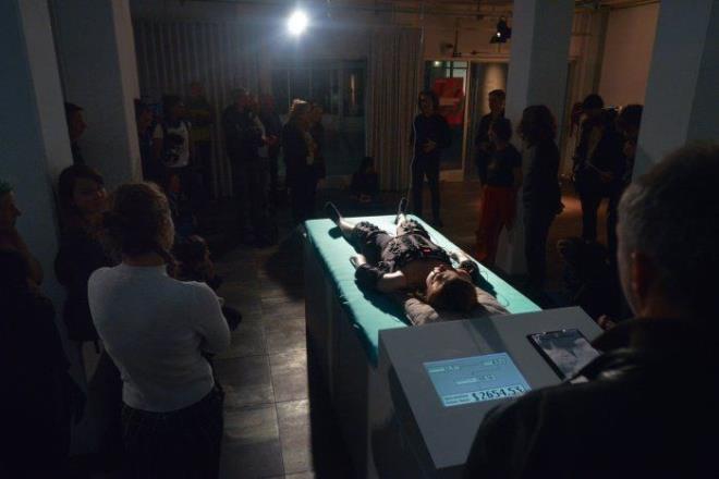 Bu durumun son rnei Hollanda'da yaand IoHO adl irket vcut ssn enerjiye evirerek kripto para karan giysi gelitirildi.