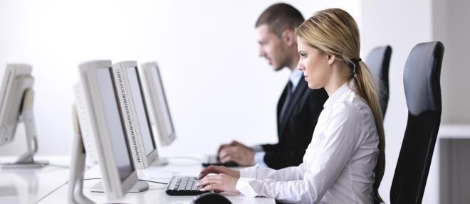 1- Teknik Desteki: &#8220;Ekranm yava biraz bekletecem.&#8221;