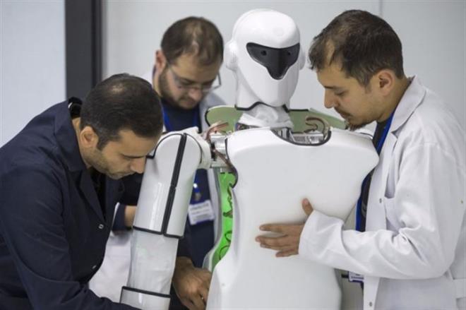 Trkiye'nin ilk robot fabrikas
