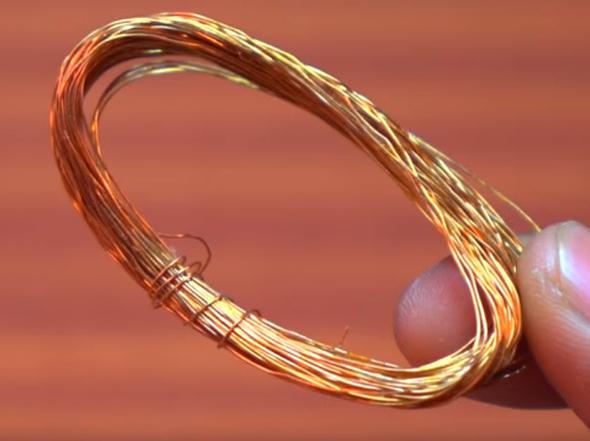 imdi de uzunca bir emaye tel bulalm.