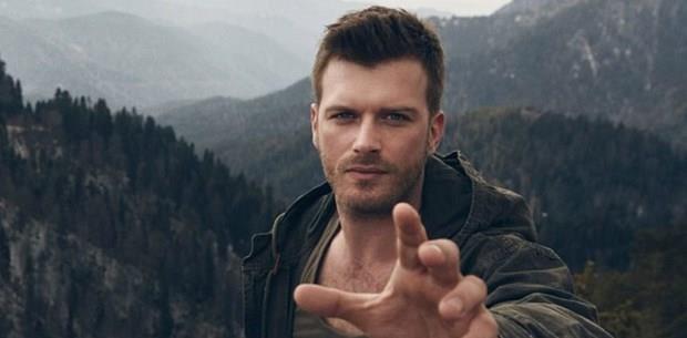 ddiaya gre; Tatltu, muhasebecisi Erdal D.&#8217;yle vergi kayd almas, vergi defterlerinin ve muhasebesinin tutulmas, yapaca szlemeler iin hukuki, mali ve eitimsel danmanlk yapmas konusunda anlamaya vard. Tatltu, muhasebecisine ald hizmetler ve vergi borlarn yatrmas iin farkl tarihlerde ykl miktarda paralar yatrd.Ald paralar sonras muhasebeci, faturalar kestiini ve Tatltu&#8217;un vergi defterine kaydettiini beyan etti. Fakat yine iddiaya gre Erdal D., ald paralarn tamamn yatrmayarak, himayesinde tuttu. Daha sonra vergi cezasn gren Tatltu, muhasebecisine ulamak istese de baarl olamad.