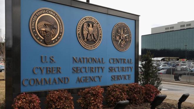 Nisan aynda, Shadow Brokers adl anonim bir grup, Amerikan Ulusal Gvenlik Merkezi'ne ait olduu iddia edilen bir takm hack aralarn szdrd.    Aralar, bilgisayar korsanlarnn Windows 7 ve Windows 8 dahil olmak zere eitli Windows sunucularndan ve Windows iletim sistemlerinin hacklenmesine olanak salyordu.