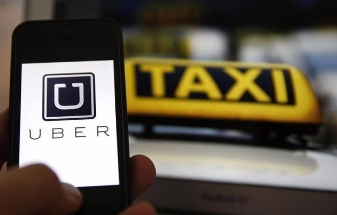 Uber  2016 ylnda, bilgisayar korsanlar 57 milyon Uber mterisinin verilerini ald ve irket, bilgilerin gvenliini salamak iin korsanlara 100.000 dolar dedi. OLay, Uber CEO'su Dara Khosrowshahi tarafndan aa karld ve Kasm ayna dek kamuya aklanmad.