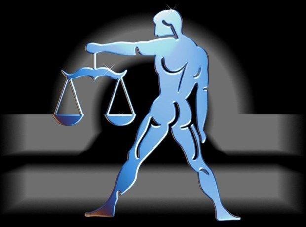 Ak ve Beraberlik: Teraziler bu senede nezaketleri ve kibarlklar ile iyi ikili ilikiler kurabilirler. Dolu dolu hisle beraberlikler onlar bekliyor. Ancak senenin ilk yarnsnda pek aceleci davranmamalar ve ani geliecek ikili ilikilerden kanmalar gerek.  Para Durumu: Teraziler politiklikleri ve nezaketleri sayesinde kendilerine rakip kacak kiileri ticari hayatlarnda bu sene saf d brakabilirler. Ancak mantksal yaklamlar da elden brakmamalar lazm. nk her eyleri yerinde ama dayankllk eksiklii grnyor bu ylki konumda.