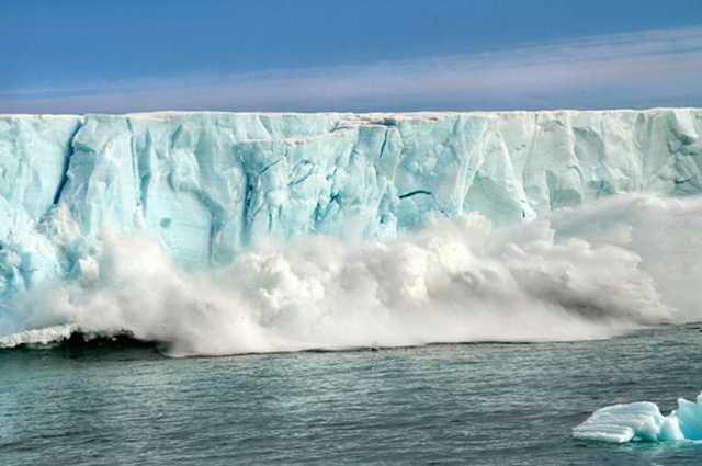 ngiltere merkezli Independent gazetesi, ABD'nin Grnland'da bulunan gizli ssnn kresel snmaya bal olarak ortaya kabileceini yazd.