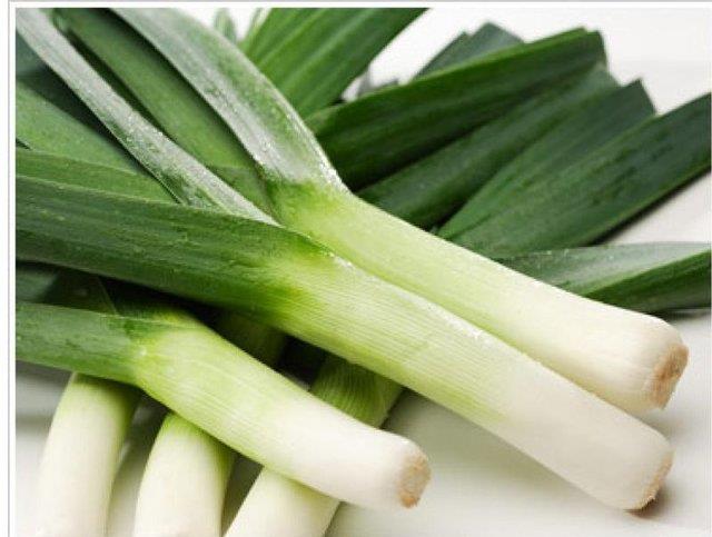 Slfrl bileikler sayesinde de zellikle kolon kanseri bata olmak zere birok kanser trne kar koruyucu etkisi bulunuyor. Ancak ok yksek miktarda tketildiinde kalsiyumun vcutta kullanlmasn olumsuz etkileyebilir. Gaz yapan bir sebze olduu iin sindirim sistemi sorunlar yaayanlarn ok iyi piirerek ve az miktarda tketmesinde fayda var.