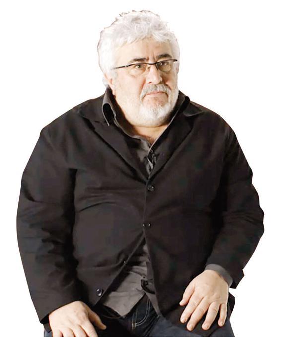 O ameliyattan bugne 30 kilo veren oyuncunun beslenme dzenini de deitirdii, ekmei hayatndan kard, protein ve sebze arlkl beslendii renildi.