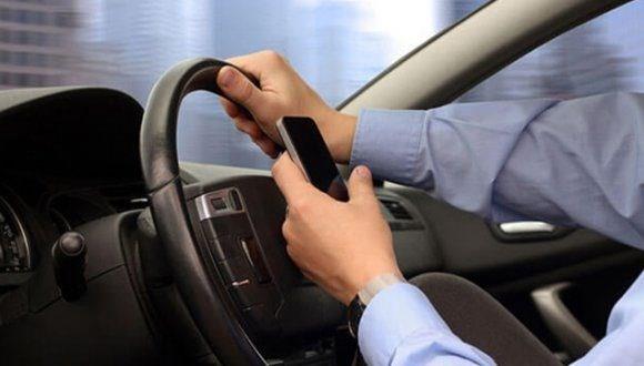 Gn iinde mesaj, arama ve sosyal medya paylam gibi gelimeler zerinden cep telefonuyla kurulan ilikiyi, Dscout adl ABD'li firma aratrd.