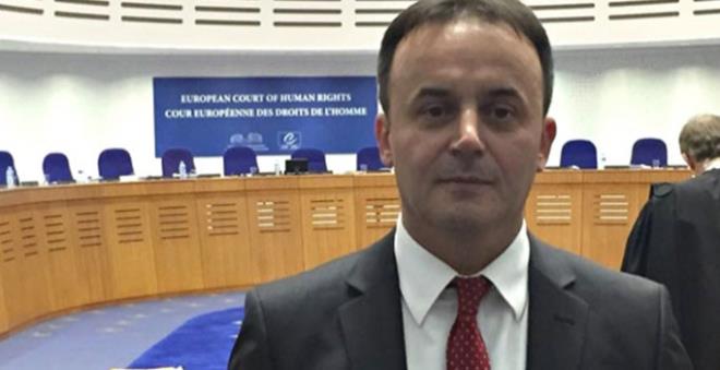 Mor Beyin yazlmyla ByLock'a ynlendirildii tespit edilen ve farkl illerde tutuklu bulunan yaklak bin kiinin, haklarnda baka hibir delil yoksa tahliyesini talep edeceiz" dedi.