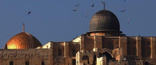 <p><b>14 TEMMUZ</b></p>    <p>- Mescid-i Aksa&#8217;da 1969&#8217;dan bu yana ilk kez cuma namaz klnmad.</p>    <p>- Kanada&#8217;nn yeni Genel Valisi, lkenin eski astronotlarndan Julie Payette oldu.</p>