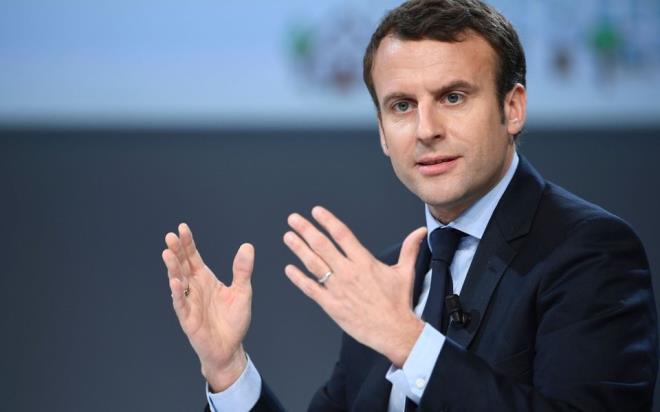 <p><b>23 NSAN</b></p>    <p>- Fransa'da cumhurbakan seiminin ilk turu dzenlendi. Hibir adayn yzde 50'den fazla oy alamad ilk turda, oylarn yzde 24,01'ini alan Emmanuel Macron ile yzde 21,30'unu alan Marine Le Pen ikinci turda yarmaya hak kazand.</p>    <p>- Suudi Arabistan'da, lkenin Washington Bykelisi, stihbarat Bakan Yardmcs, Kara Kuvvetleri Komutan ve baz bakanlar grevden alnd.</p>