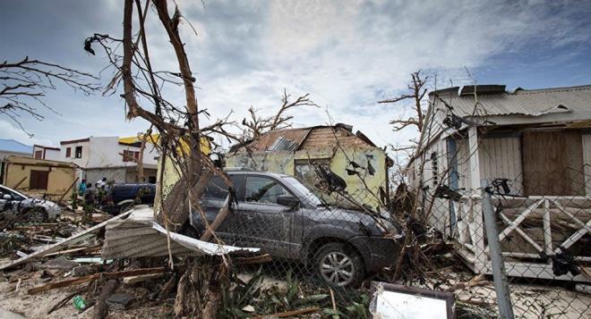 <p><b>12 EYLL</b></p>  <p>  - nce Karayipler ve Kba'y ardndan ABD'nin Florida eyaletini vuran Irma kasrgas, 134 kiinin yaamna mal oldu.</p>    <p>- Kuzey Kore'ye rafine petrol satna snrlama getiren, doalgaz ve tekstil ihracatna ambargo uygulanmasn talep eden BM Gvenlik Konseyi karar tasars, oy birliiyle kabul edildi.</p>