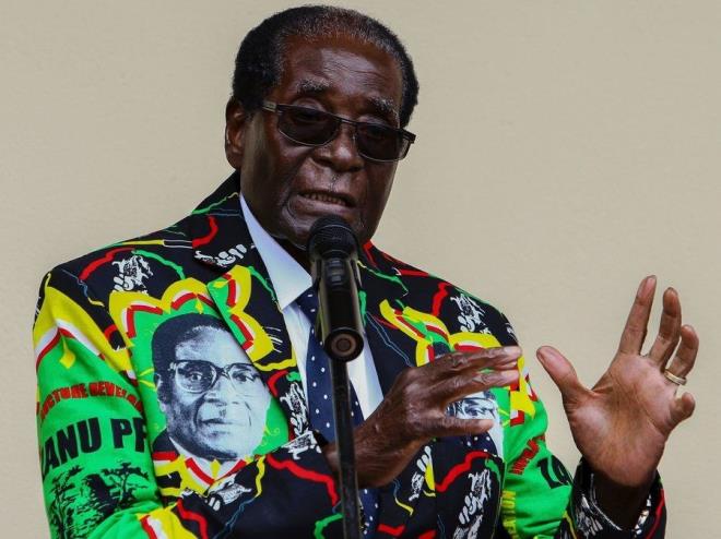 <p><b>21 KASIM</b></p>  <p>  - Zimbabve Devlet Bakan Robert Mugabe, 37 yldr yrtt grevinden istifa etti.</p>  <p>  - Irak'ta Trkmenlerin youn olarak yaad Tuzhurmatu ilesinde bombal arala dzenlenen saldrda 21 kii ld, 52 kii yaraland.</p>