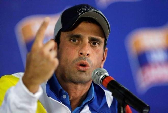 7 NSAN  <br>- Venezuela'da muhalefet lideri Henrique Capriles'e, 15 yl boyunca devlet bakanl seimlerine katlmama cezas verildi. Capriles'e verilen ceza, lkede geni apl protestolarn balangc oldu.