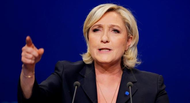 <p><b>7 MAYIS</b></p>  <p>  - Fransa'da cumhurbakanl seiminin ikinci turu yapld. Yry Hareketi Lideri 39 yandaki Emmanuel Macron ile ar sac ve Ulusal Cephe partisinin eski lideri 48 yandaki Marine Le Pen&#8217;in yart seimin galibi Macron oldu. Macron oylarn yzde 66,1'ini alrken Le Pen'in oy oran yzde 33,9&#8217;da kald.</p>    <p><b>8 MAYIS</b></p>    <p>- in&#8217;in orta kesimindeki Hunan eyaletinin Youien ilesinde bir madende meydana gelen patlamada 18 kii hayatn kaybetti.</p>    <p>- Avrupa'ya ulama hayaliyle Libya&#8217;dan yola kan 113 gmeni tayan bot, Libya aklarnda alabora oldu. Gmenler Akdeniz&#8217;de kayboldu.</p>