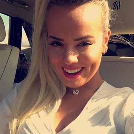 Duygu Su Glpnar 24 yanda.